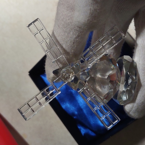 Crystal Marked NC. " Not Swarovski." Windmill. - Picture 8 of 12